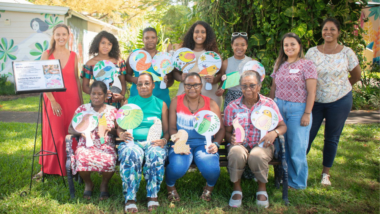 atelier solidaire peinture sur bois